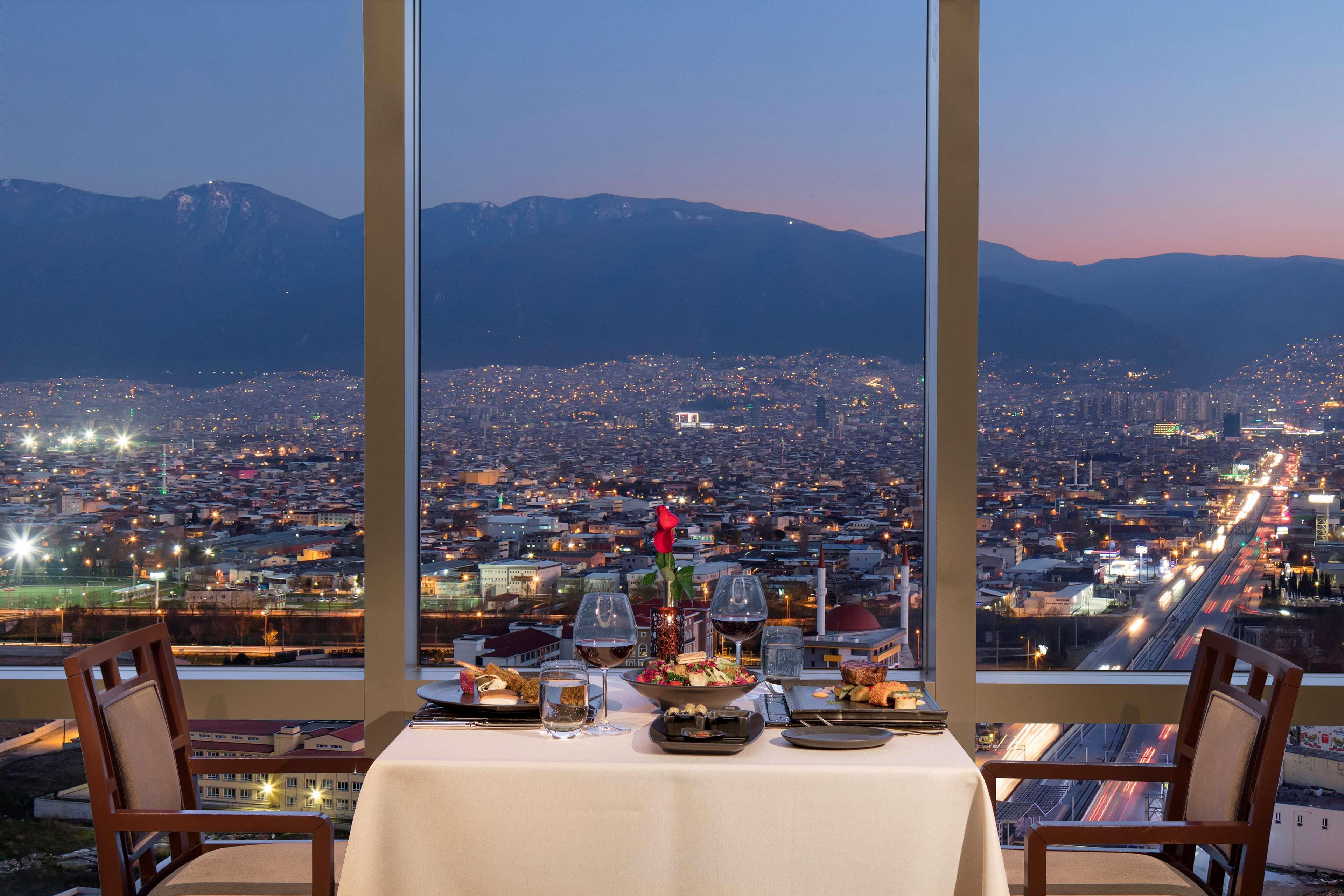 Hilton Convention Center & Hotel 5*