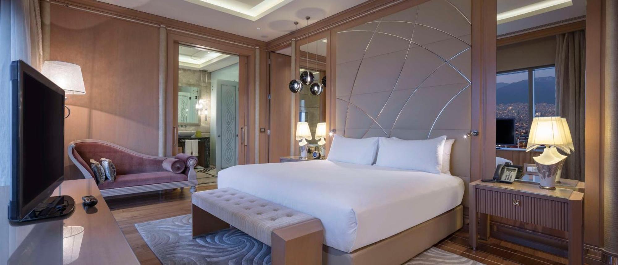 Hilton Convention Center & 5*