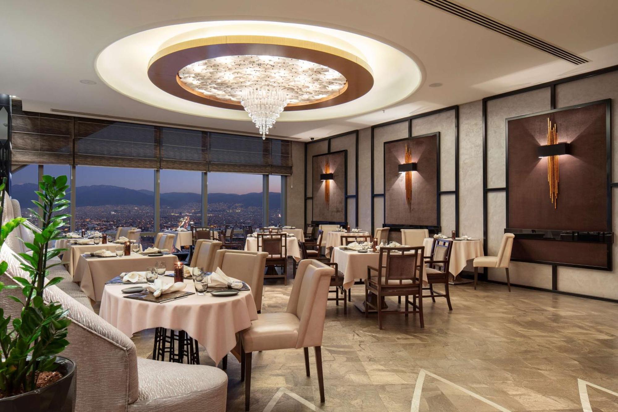 Hilton Convention Center & 5*